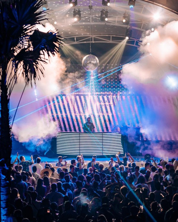 Beachclub (56) | Café del Mar Bali